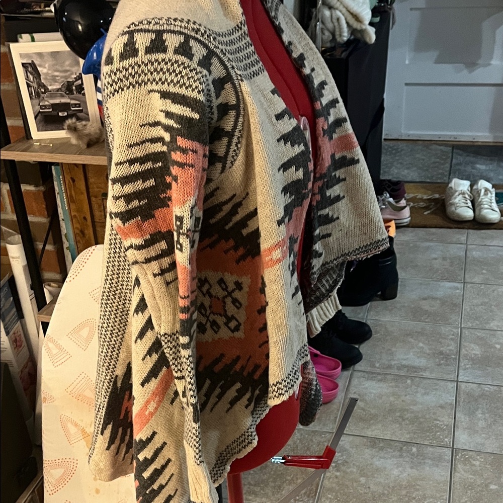 Aztec Patterned Open Front Cardigan - Picture 3 of 6